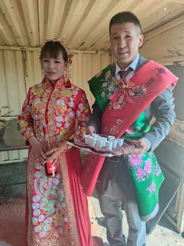 志丹县顺宁乡稍沟村祝新郎新娘新婚快乐
